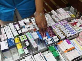 Medicamentos en una farmacia-ICAL