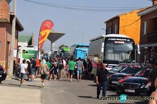 Salida Vuelta España Villalpando