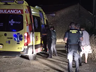 Guardia Civil y ambulancia en la zona tras localizar al desaparecido en Carbellino
