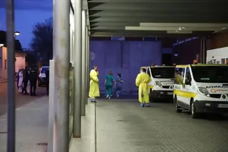 Coronavirus ambulancia hospital epi casos (13)