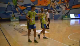 Jaime González en un momento del partido ante Novás