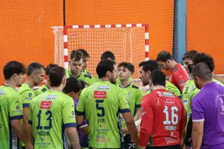 Revive en imágenes la sufrida victoria del Balonmano Zamora ante el Astander Astillero | Nuria Galindo