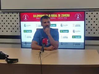Guille BM Zamora en rueda de prensa previa al comienzo de liga.