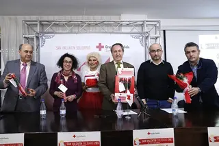 La “caravana del amor” de Cruz Roja vuelve por San Valentín
