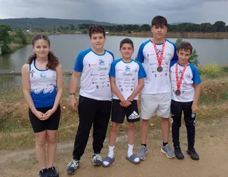 Algunos de los participantes del Club Fluvial Villaralbo en las categorías Infantil y Cadete