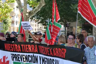 Manifestación Nuestra Tierra Arde | Carlos G. Rodríguez