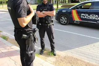 Agentes de la Policía Nacional en una fotografía de recurso