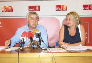 Fernández repetirá en las listas; el resto, en el aire