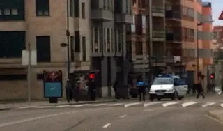 Una mujer herida tras ser arrollada por un vehículo en la Ronda San Torcuato
