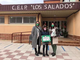 Dos colegios zamoranos triunfan en el V Concurso de Postales Navideñas de CSIF