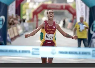 El Vino Toro Caja Rural se lleva la Media Maratón de Valladolid gracias a Rubén Sánchez