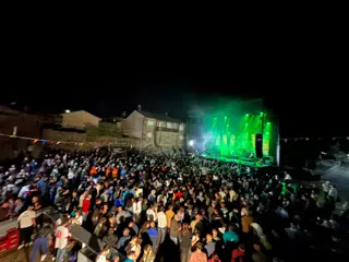 Mombuey disfruta de una verbena nocturna en una imagen de años anteriores