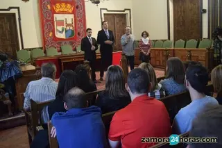 Arrancan los programas de formación dual de la Junta, con 66 alumnos-trabajadores en la capital