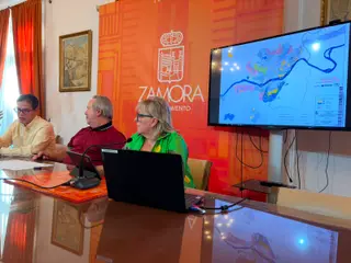 Un instante de la rueda de prensa 