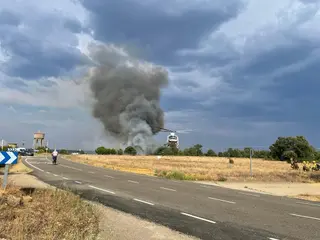 Incendio en Molezuelas de la Carballeda. Foto: @Infocyl