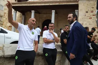 Ofrenda floral del Zamora CF a la Virgen Concha (1)