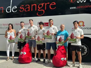 Los jugadores del Zamora CF marcan el primer gol de la temporada donando sangre