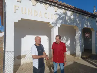 Manuel Pérez y Eduardo Folgado visitan el colegio de El Piñero