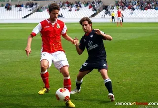 El Zamora pierde su primer partido liguero en El Sardinero ante el Racing (2-1)
