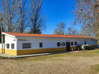 Edificios de la piscina de Villaralbo