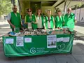 Libros que ayudan a vivir: la feria solidaria en Zamora que convierte la lectura en apoyo contra el cáncer