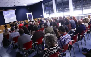 Los ‘erasmus’ gastan más de tres mil euros durante su estancia en España