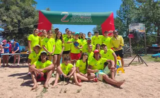 Deportistas del Salvamento Dragones Caja Rural