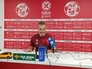Óscar Cano en la rueda de prensa previa al primer partido de playoff