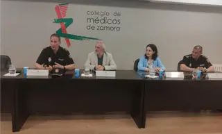 Los actos del Mes Médico 2025 arrancan con una charla sobre identidad digital y ciberseguridad en Zamora