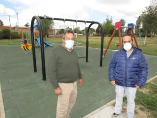 Arquillinos acomete la remodelación integral del parque infantil y zona de ocio del municipio