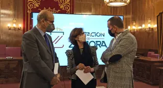 Instante de la presentación del libro