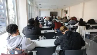 Varios alumnos realizan un examen. FP. Universidad. Clase. Marta Fernández Jara - Europa Press. Archivo.