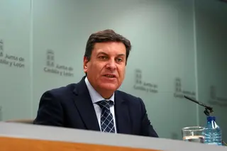 Rubén Cacho ICAL . El consejero de Economía y Hacienda y portavoz, Carlos Fernández Carriedo, comparece en rueda de prensa posterior al Consejo de Gobierno