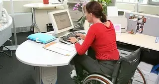 Cinco millones de euros para contratar a más de 1.100 trabajadores con discapacidad