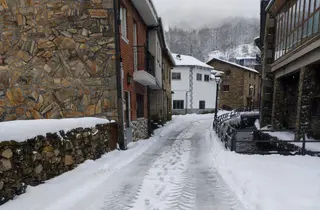 Calle que sube del ferial de Porto
