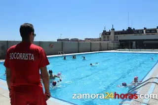 La piscina de Higueras abre sus puertas con baño gratuito