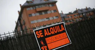 Imagen de archivo de un cartel de 'Se alquila'