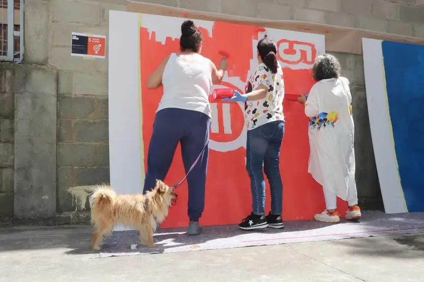 Elaboración del mural colaborativo de Cruz Roja 2