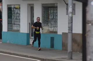 Correr corredor cuarentena confinamiento