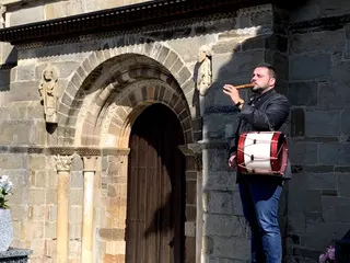 Luis Antonio Pedraza a las puertas de Santa Marta de Tera