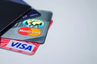 Un error provoca cobros duplicados en pagos con tarjetas Mastercard en diferentes tiendas