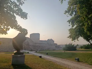 Tiempo sol. Castillo Zamora