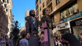 Encuentro de Gigantes y Cabezudos