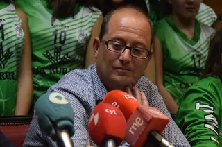Carlos baz rueda prensa