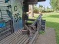 Estado de la caseta de aperos en la zona de merendero de Los Tres Árboles