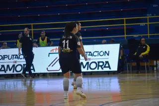 River Zamora - Meigas