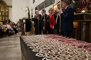 Entrada de nuevos hermanos de la Hermandad de Jesús en Su Tercera Caída (6).JPG | Carlos G. Rodríguez