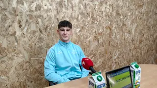 Marco Torres En Rueda De Prensa