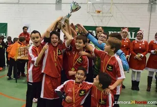 Amistad 2.000, Racing Zamora y Monfarracinos, ganadores en el torneo navideño del Racing