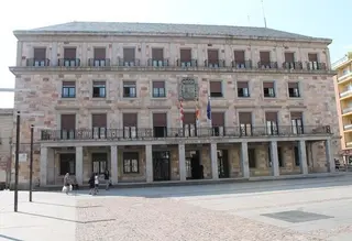 Fachada de la Subdelegación del Gobierno en Zamora
